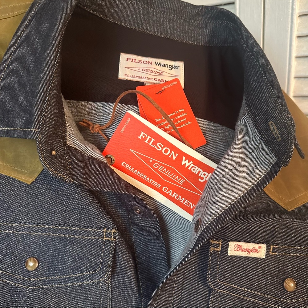 WRANGLER / FILSON Size LARGE The Adventure Shirt - Picture 7 of 11